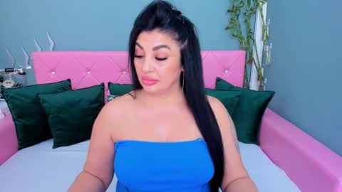 theonerosegoddes online show from 11.04.25