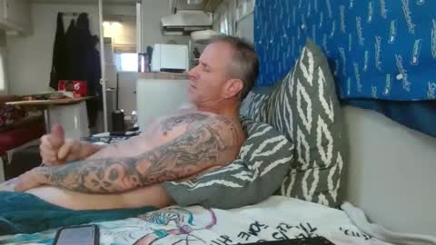 Snapshot of theoneyouwant2fuck chatting on 12.28.24 theoneyouwanttwofuck online show from 12.28.24