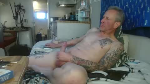 Snapshot of theoneyouwant2fuck chatting on 01.15.25 theoneyouwanttwofuck online show from 01.15.25