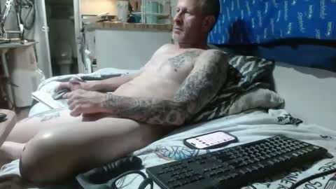 Snapshot of theoneyouwant2fuck chatting on 02.05.25 theoneyouwanttwofuck online show from 02.05.25