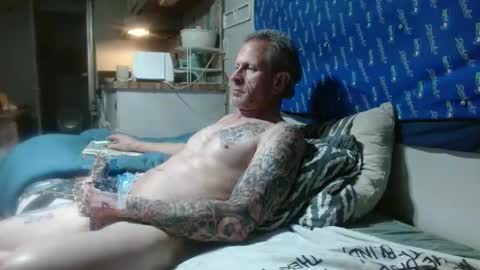 Snapshot of theoneyouwant2fuck chatting on 02.11.25 theoneyouwanttwofuck online show from 02.11.25