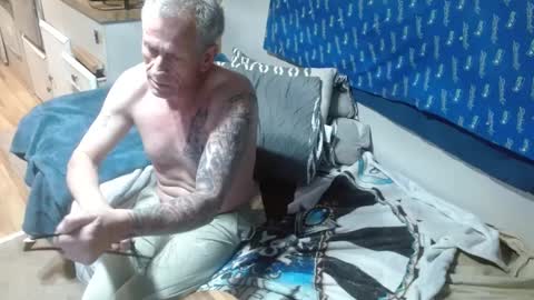 Snapshot of theoneyouwant2fuck chatting on 03.05.25 theoneyouwanttwofuck online show from 03.05.25