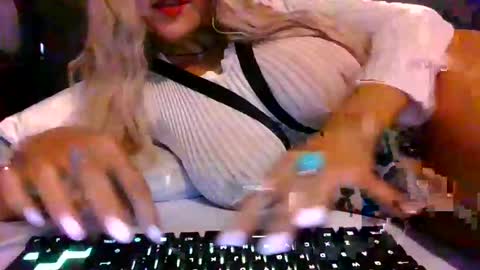 the peach princess  online show from 09.16.25