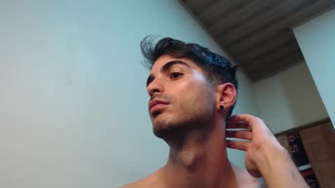 Santiago Enrique online show from 09.22.25