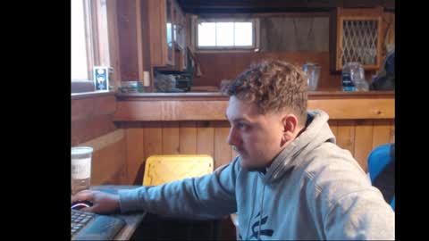 Snapshot of therealbigcheese0695 chatting on 02.06.25 therealbigcheese0695 online show from 02.06.25