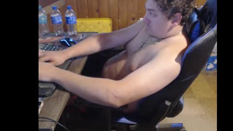 Snapshot of therealbigcheese0695 chatting on 09.16.25 therealbigcheese0695 online show from 09.16.25