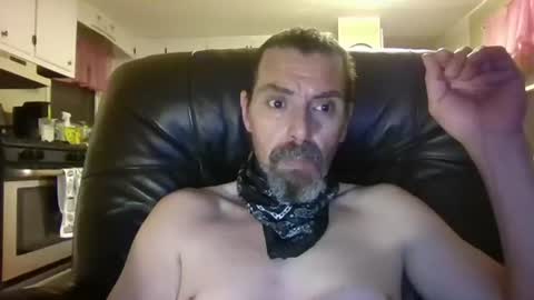 Snapshot of therealbxtruth4010 chatting on 06.18.26 therealbxtruth4010 online show from 06.18.26
