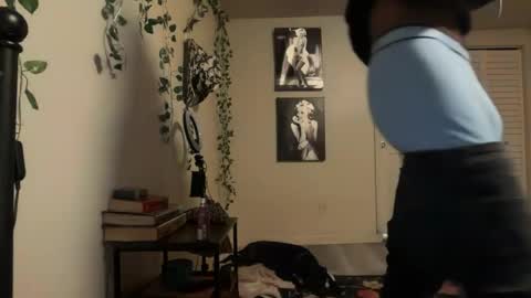 Snapshot of therealferrarii chatting on 06.22.26 therealferrarii online show from 06.22.26