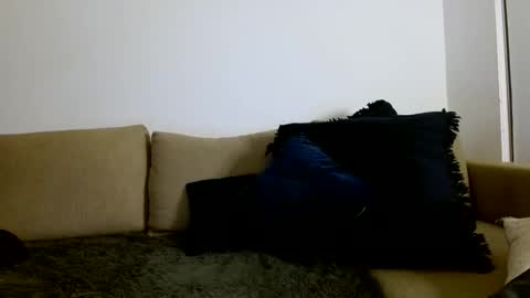 Yoshi online show from 01.02.25