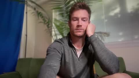 Snapshot of therealveggieboy chatting on 10.15.25 Pookie online show from 10.15.25