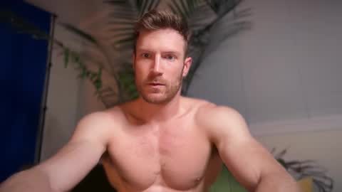 Snapshot of therealveggieboy chatting on 11.09.25 Pookie online show from 11.09.25