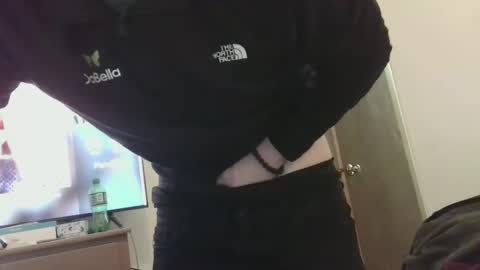 Snapshot of theskeetr27 chatting on 02.22.25 theskeetr27 online show from 02.22.25