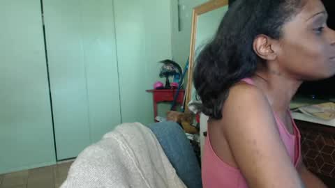 Snapshot of thesophiamorgan chatting on 06.02.26 Sophia Morgan online show from 06.02.26