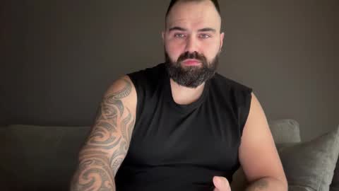 Snapshot of thessalonikios1987 chatting on 12.25.24 Hornyforyou online show from 12.25.24