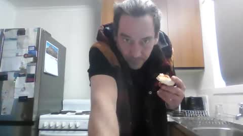 Snapshot of thestardad394997 chatting on 04.14.26 thestardad394997 online show from 04.14.26