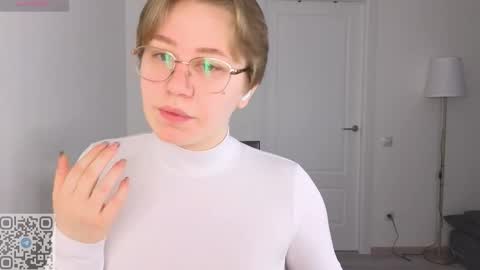 Lucia online show from 02.03.26