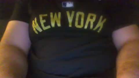 Snapshot of thethril1990 chatting on 12.20.25 Thethrill online show from 12.20.25