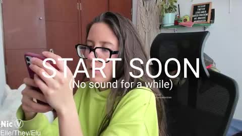 Nicole online show from 10.21.25