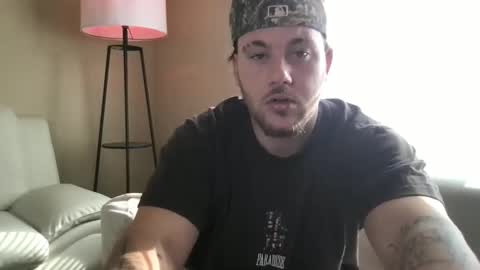 Snapshot of theviberoom chatting on 09.16.25 The Vibe Room online show from 09.16.25