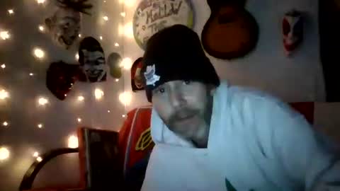 Snapshot of theycallmemellowthebreeze chatting on 01.19.25 mellow online show from 01.19.25