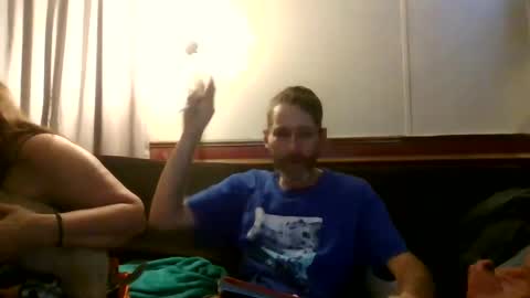 Snapshot of theycallmemellowthebreeze chatting on 09.30.25 mellow online show from 09.30.25