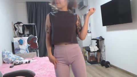 theysaidimcute online show from 10.08.25