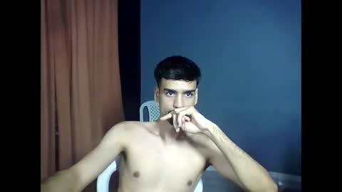 Snapshot of thiago22bk chatting on 11.25.25 thiago22bk online show from 11.25.25