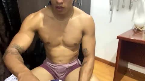 Snapshot of thiago_happy chatting on 12.22.25 thiago_happy online show from 12.22.25