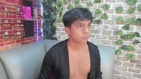 Snapshot of thiago_kozak chatting on 03.25.26 thiago online show from 03.25.26