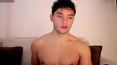 Snapshot of thiago_l chatting on 02.17.25 Just Thiago online show from 02.17.25