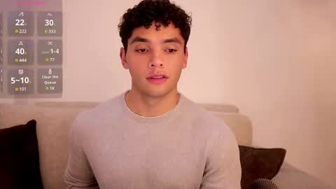 Snapshot of thiago_l chatting on 02.25.25 Just Thiago online show from 02.25.25