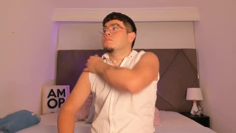 Snapshot of thiago_occonor chatting on 10.13.25 thiago_occonor online show from 10.13.25