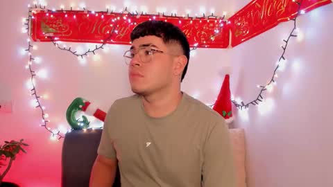 Snapshot of thiago_occonor chatting on 11.25.25 thiago_occonor online show from 11.25.25