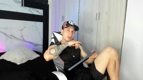 thiagoferrerohot online show from 03.17.26