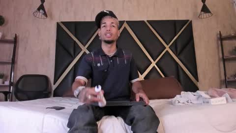 ThiagoFerreti online show from 09.10.25