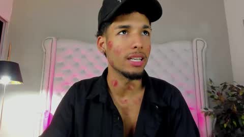 ThiagoFerreti online show from 10.24.25