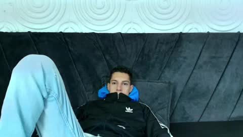 Thiago   online show from 12.17.24