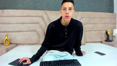 Snapshot of thiagos19 chatting on 07.27.26 Thiago online show from 07.27.26