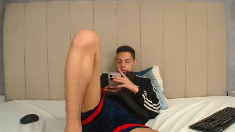 Snapshot of thiagos19 chatting on 07.28.26 Thiago online show from 07.28.26