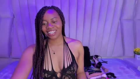 thiana_taylor online show from 11.15.25