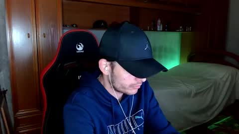 Latino 8.5 inches online show from 04.24.26