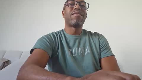 Snapshot of thickblackdick3 chatting on 11.17.25 thickblackdick online show from 11.17.25