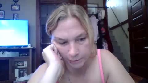 thickblonde_92 online show from 11.06.25
