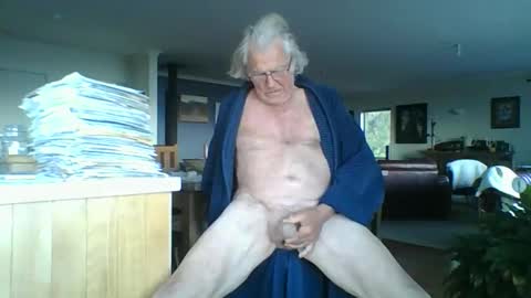 Snapshot of thickcockat71 chatting on 10.19.25 Thickcockat71 online show from 10.19.25