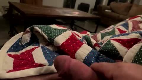 Snapshot of thickdic44 chatting on 12.21.25 thickdic44 online show from 12.21.25