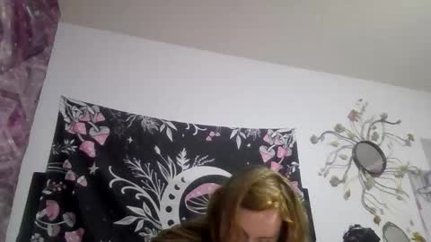 Ariel online show from 11.28.25