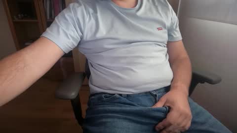 Snapshot of thickguybcn chatting on 05.18.26 ThickDickBCN online show from 05.18.26