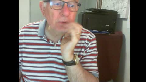 Snapshot of thickmelnik chatting on 01.23.25 James online show from 01.23.25