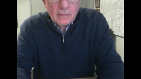 Snapshot of thickmelnik chatting on 05.08.26 James online show from 05.08.26