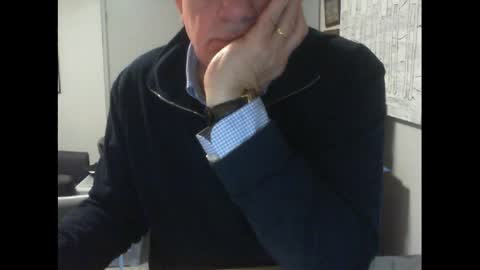 Snapshot of thickmelnik chatting on 05.09.26 James online show from 05.09.26
